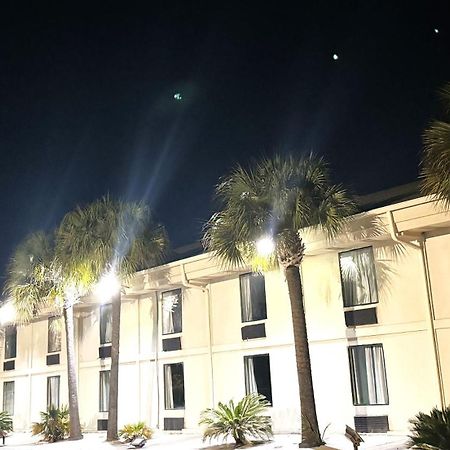 Regency Inn & Suites Pensacola Eksteriør billede