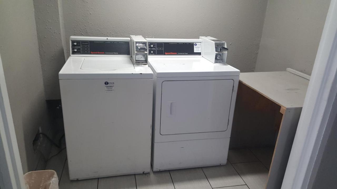 Regency Inn & Suites Pensacola Eksteriør billede