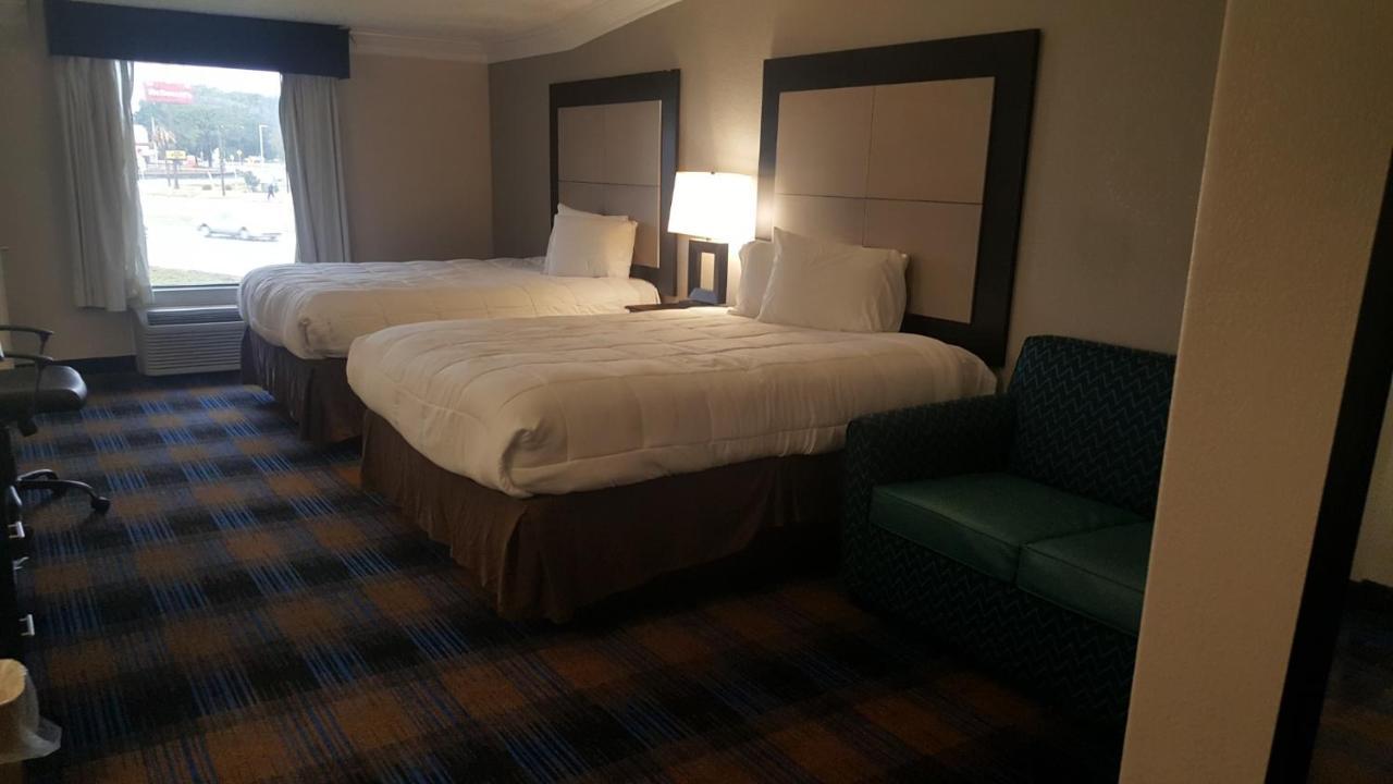 Regency Inn & Suites Pensacola Eksteriør billede